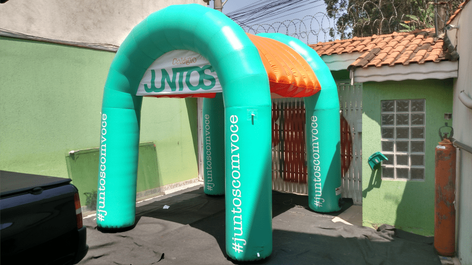 stand inflavel colegio juntos